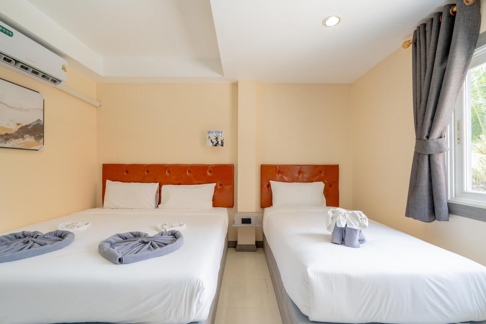 Square One Hotel Patong Exterior foto